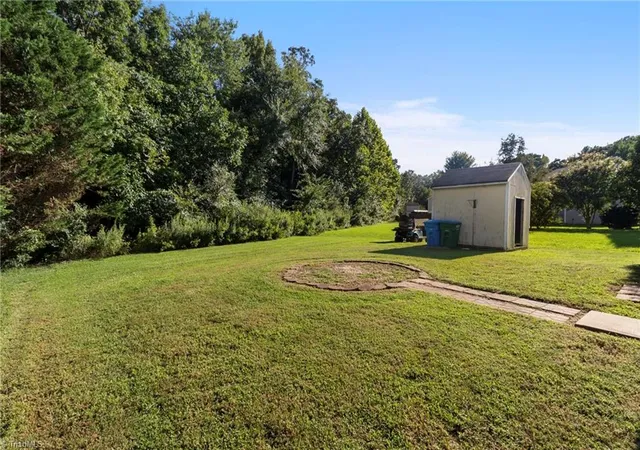 4th image of 4304 Mary Point Rd, Monroe, NC 28110 | MLS# 1231121