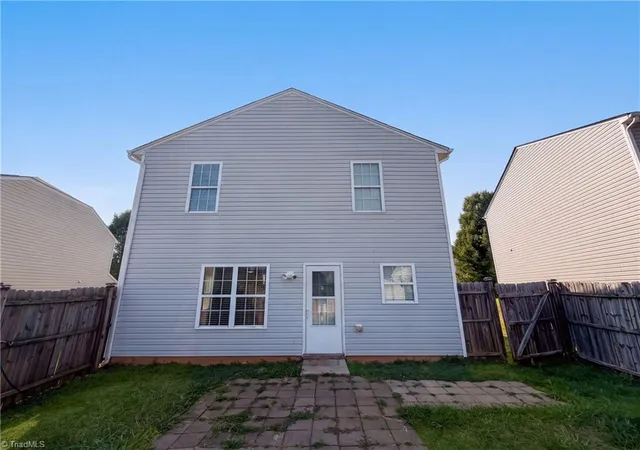 5th image of 4824 Yellow Locust Dr, Browns Summit, NC 27214 | MLS# 1228161