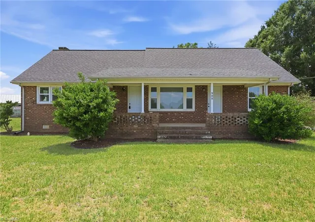 Photo 1 of Single family home for sale at 908 Boone Rd, Burlington, NC 27217 | MLS# 1226659 | Listing updated on 2026-08-13