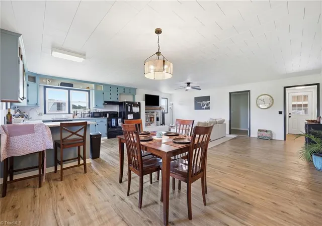 Photo 4 of Single family home for sale at 908 Boone Rd, Burlington, NC 27217 | MLS# 1226659 | Listing updated on 2026-08-13