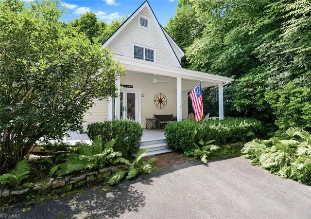 3rd image of 315 Green Hill Woods, Blowing Rock, NC 28605 | MLS# 1226837