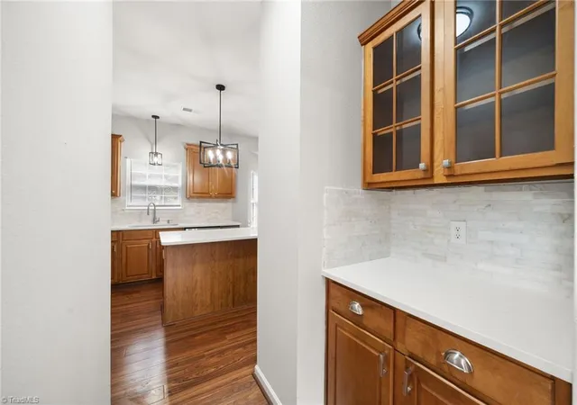 Photo 4 of Single family home for sale at 5560 Frances Ct, Winston Salem, NC 27105 | MLS# 1228809 | Listing updated on 2026-09-10