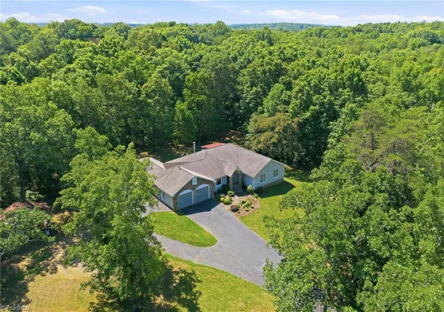 2nd image of 3744 Redbud Rd, Haw River, NC 27258 | MLS# 1227852