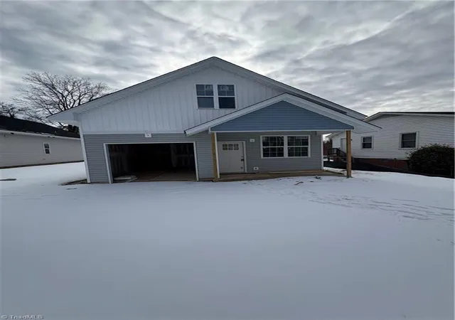 3rd image of 1514 Mcconnell Rd, Greensboro, NC 27401 | MLS# 1224199