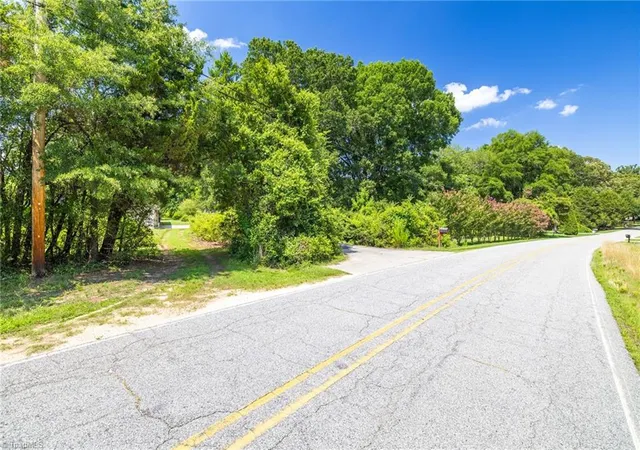 4th image of 1327 Cox Ave, High Point, NC 27263 | MLS# 1227215