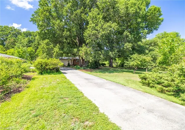 5th image of 1327 Cox Ave, High Point, NC 27263 | MLS# 1227215