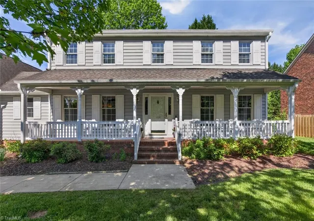 Photo 4 of Sale Pending at 104 Meadowood Dr, Burlington, NC 27215 | MLS# 1217347 | Listing updated on 2026-09-15