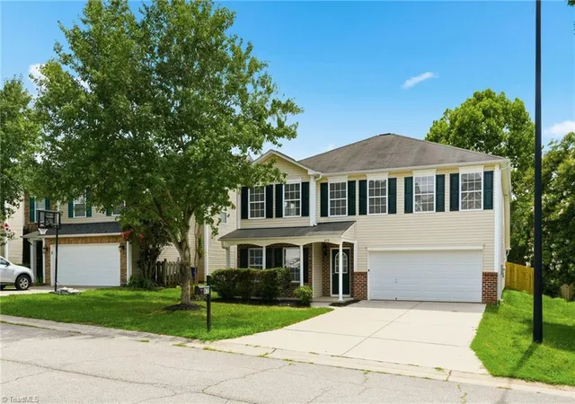 3rd image of 472 Hancock Dr, Kernersville, NC 27284 | MLS# 1230870