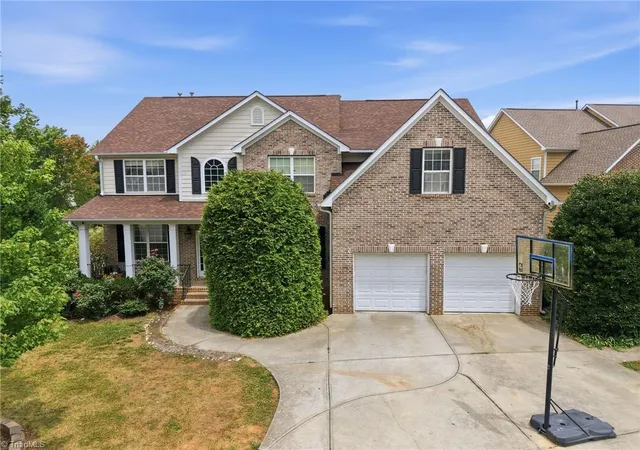 2nd image of 3706 Worthing Ct, Greensboro, NC 27455 | MLS# 1225172