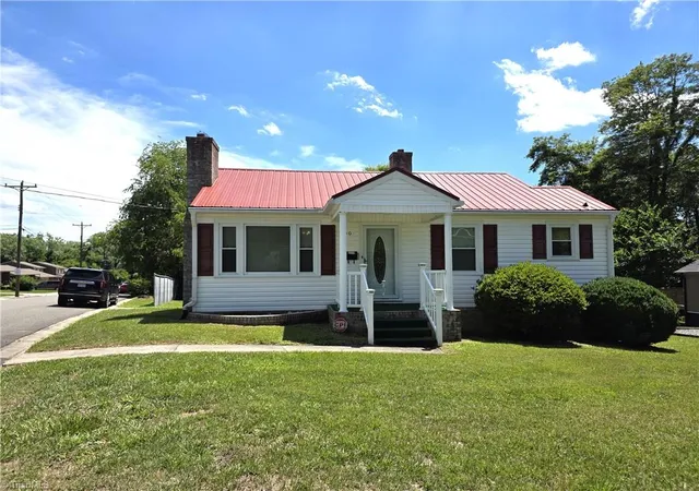 Homes for sale in Mount Airy, NC | 350 Linville Rd, Mount Airy, NC 27030 | MLS# 1225397