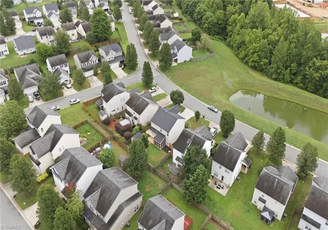 5th image of 6715 Winners Dr, Whitsett, NC 27377 | MLS# 1230414