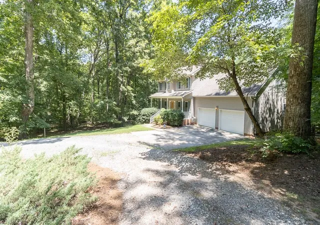 Photo 2 of Sale Pending at 7560 Strawberry Rd, Summerfield, NC 27358 | MLS# 1229562 | Listing updated on 2026-08-29