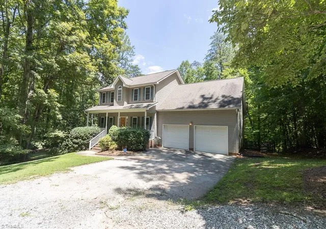 Photo 3 of Sale Pending at 7560 Strawberry Rd, Summerfield, NC 27358 | MLS# 1229562 | Listing updated on 2026-08-29