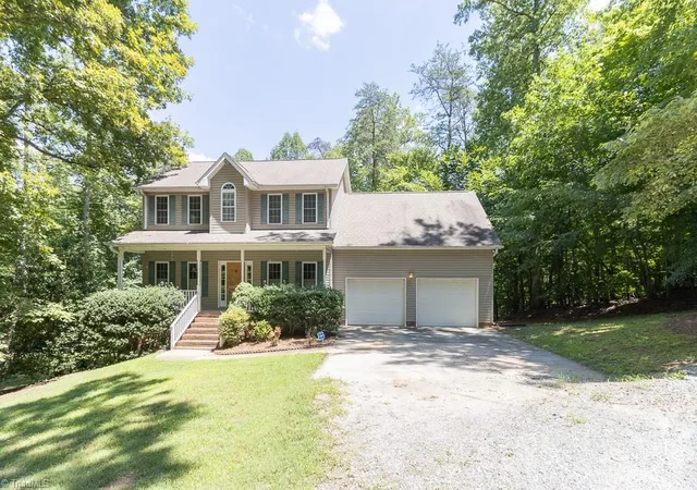 Photo 3 of Sale Pending at 7560 Strawberry Rd, Summerfield, NC 27358 | MLS# 1229562 | Listing updated on 2026-08-29