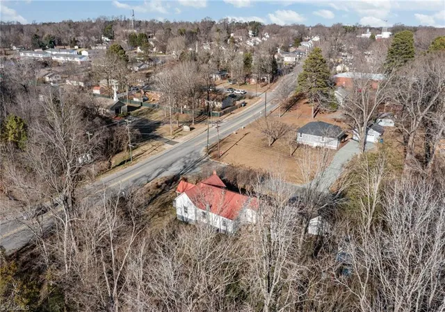 4th image of 801 Whitsett Ave, Gibsonville, NC 27249 | MLS# 1227726