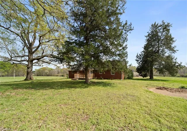 Homes for sale in Denton, NC | 1561 Handy Rd, Denton, NC 27239 | MLS# 1214829