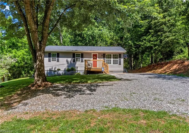 Photo 2 of Single family home for sale at 848 Huffman River Ln, Purlear, NC 28665 | MLS# 1224930 | Listing updated on 2026-06-18