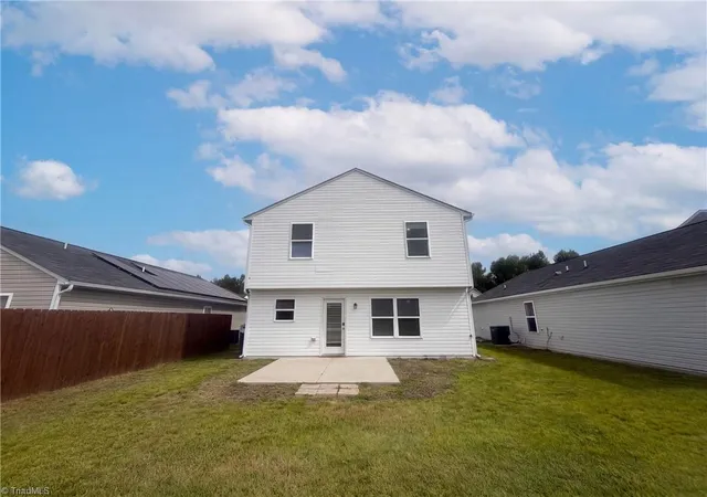 Photo 4 of Single family home for sale at 741 Cairn Cir, Burlington, NC 27217 | MLS# 1233878 | Listing updated on 2026-09-10
