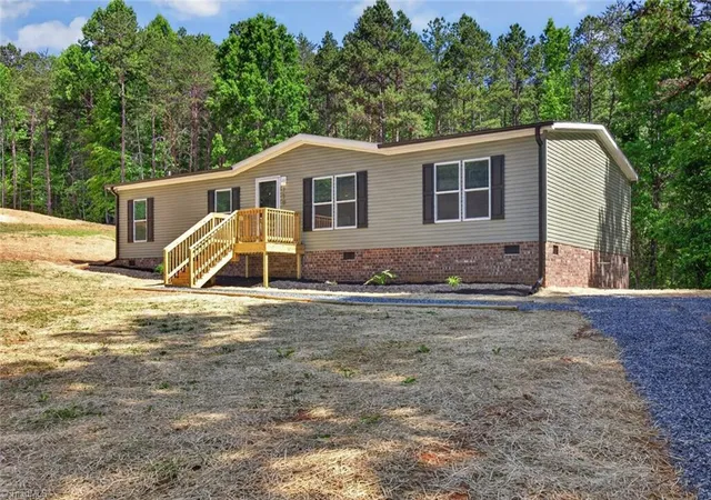 Photo 2 of Manufactured home for sale at 170 Harvick Ln, Lexington, NC 27292 | MLS# 1219641 | Listing updated on 2026-09-04