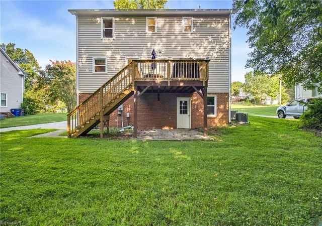 Photo 3 of Single family home for sale at 4110 Selda Dr, Winston Salem, NC 27107 | MLS# 1233118 | Listing updated on 2026-10-28