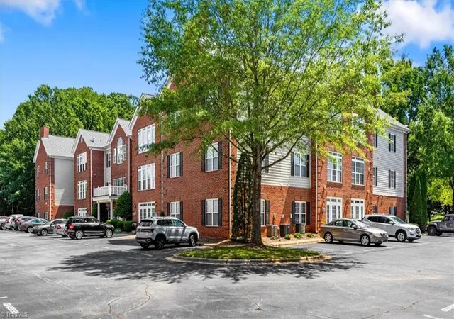 2nd image of 524 College Rd #307, Greensboro, NC 27410 | MLS# 1230578