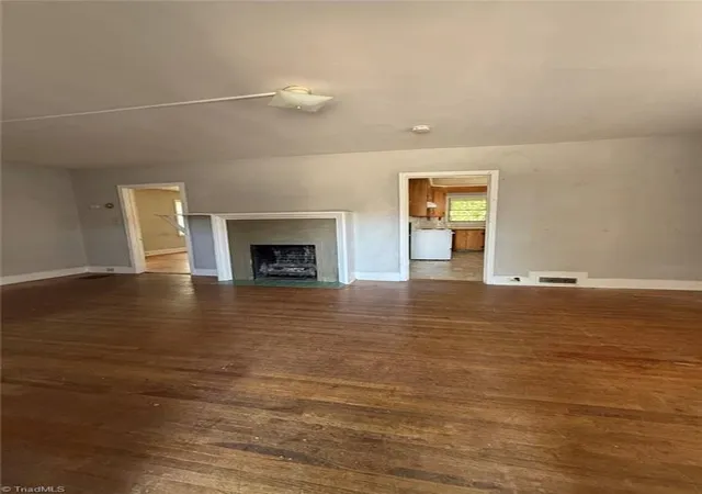 Homes for sale in Winston Salem, NC | 1448 W 4th St, Winston Salem, NC 27101 | MLS# 1220587