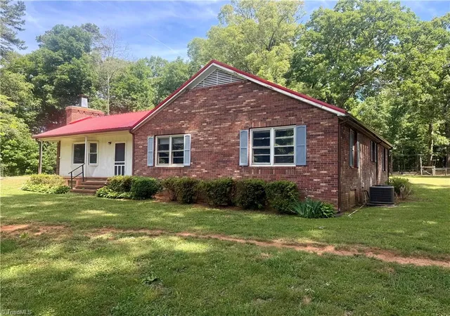 1st image of 6540 Bringle Ferry Rd, Salisbury, NC 28146 | MLS# 1219787
