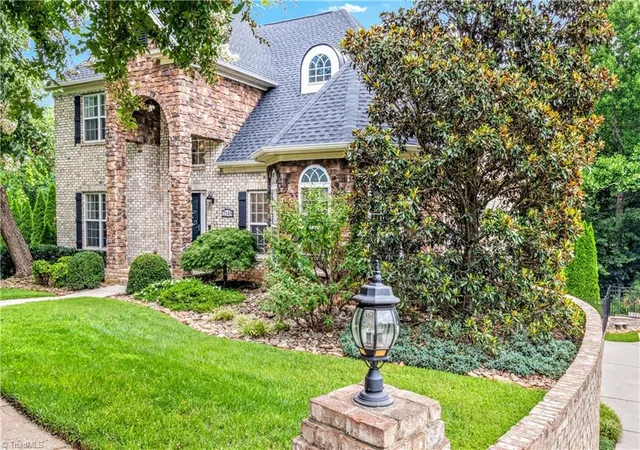 Photo 3 of Sale Pending at 2549 Innisfail Ln, Clemmons, NC 27012 | MLS# 1230560 | Listing updated on 2026-09-02