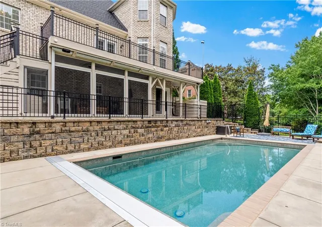Photo 3 of Sale Pending at 2549 Innisfail Ln, Clemmons, NC 27012 | MLS# 1230560 | Listing updated on 2026-09-02