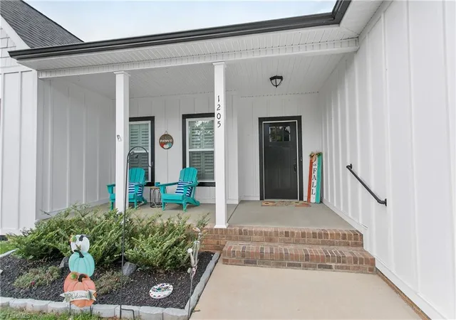 4th image of 1205 Stonewyck Dr, Salisbury, NC 28146 | MLS# 1216362