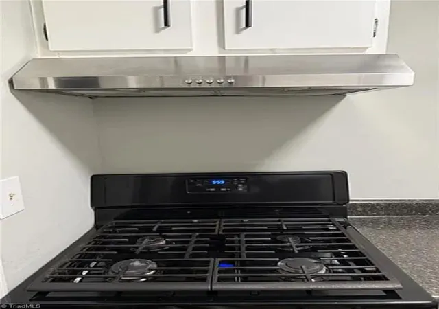 3rd image of 2890 Carriage Dr #B, Winston Salem, NC 27106 | MLS# 1227575