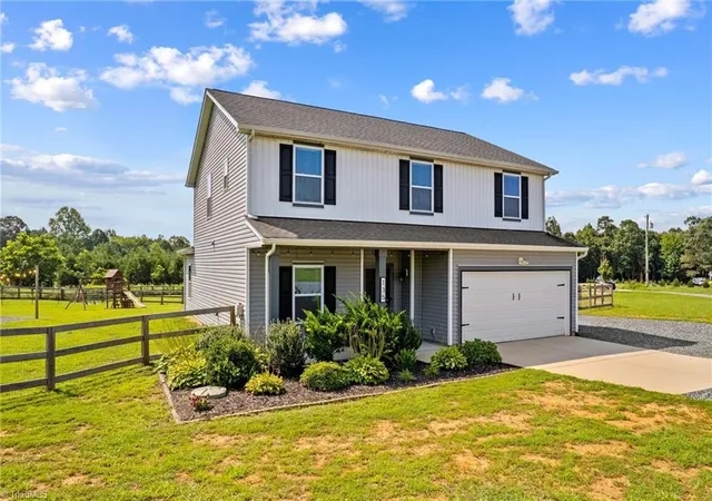 Photo 3 of Sale Pending at 135 Stanfield Farm Ln, Stanfield, NC 28163 | MLS# 1229099 | Listing updated on 2026-10-16
