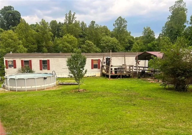 Homes for sale in Tobaccoville, NC | 1085 Oak Forest Rd, Tobaccoville, NC 27050 | MLS# 1224286