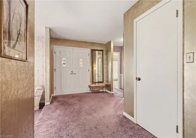 Photo 4 of Single family home for sale at 3160 Shaftesbury Ln, Winston Salem, NC 27105 | MLS# 1210990 | Listing updated on 2026-08-29