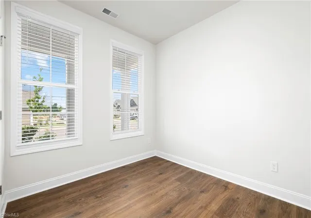 Photo 2 of Single family home for sale at 313 Sefton Dr, Jamestown, NC 27282 | MLS# 1230108 | Listing updated on 2026-09-02