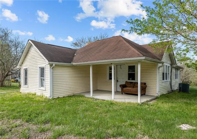2nd image of 366 Brooks Rd, Reidsville, NC 27320 | MLS# 1214764