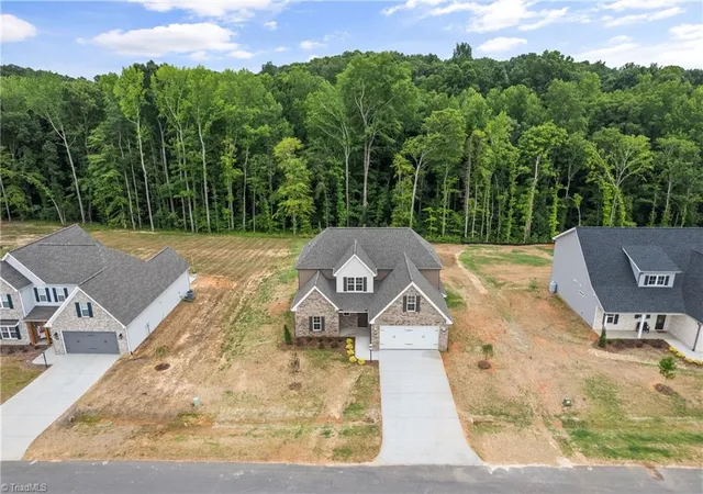 42nd image of 333 Enclave Dr, Clemmons, NC 27012 | MLS# 1218298