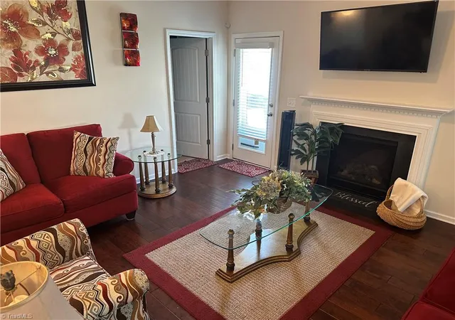 Photo 4 of Sale Pending at 1947 Huntley Way, Burlington, NC 27215 | MLS# 1211502 | Listing updated on 2026-09-12