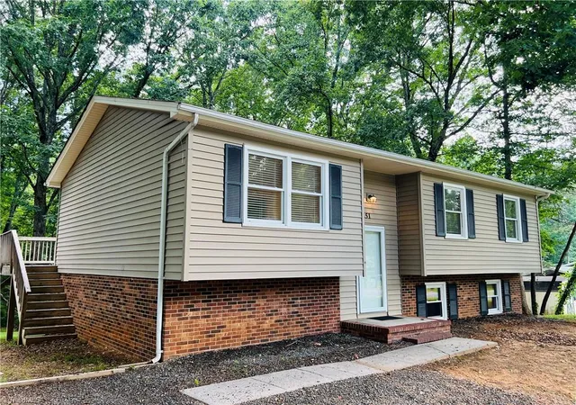 Homes for sale in Mount Airy, NC | 151 Wedgewood Dr, Mount Airy, NC 27030 | MLS# 1226723