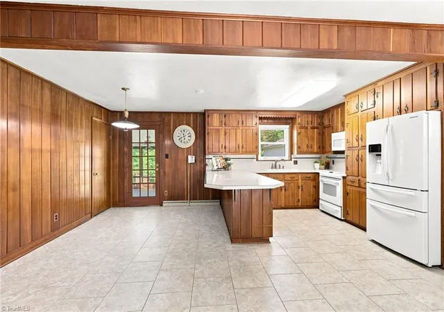 4th image of 469 Sunset Dr, Winston Salem, NC 27107 | MLS# 1230903