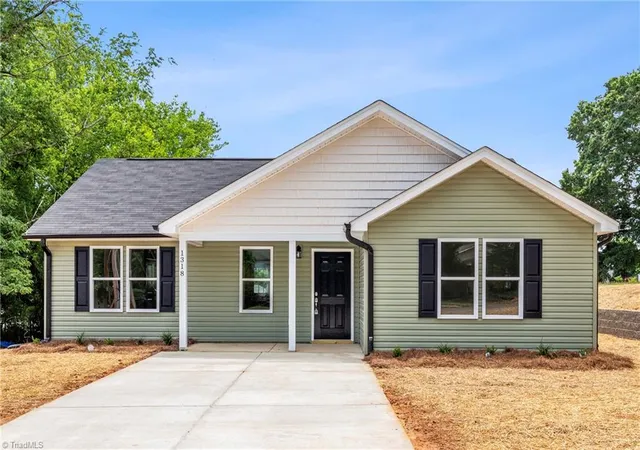 Homes for sale in Eden, NC | 1318 Delaware Ave, Eden, NC 27288 | MLS# 1224913