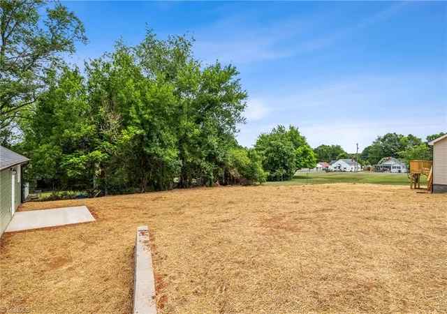 Homes for sale in Eden, NC | 1318 Delaware Ave, Eden, NC 27288 | MLS# 1224913