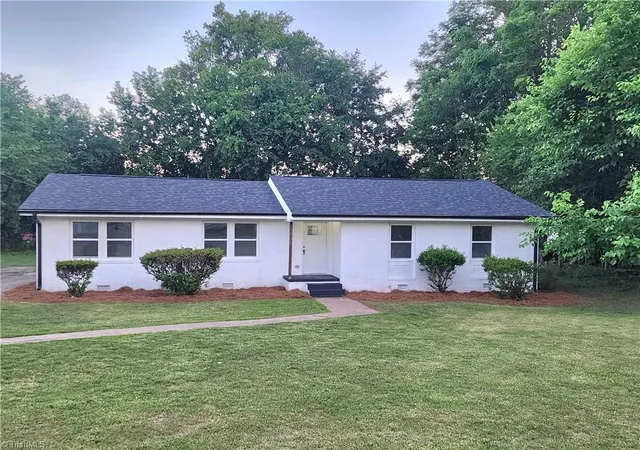 Homes for sale in Eden, NC | 1230 Lewis St, Eden, NC 27288 | MLS# 1220521