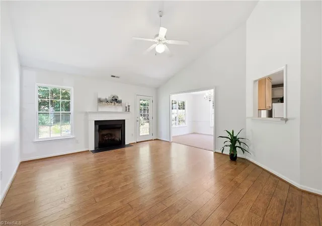 4th image of 514 Walnut Crossing Dr, Whitsett, NC 27377 | MLS# 1226184