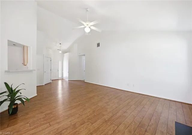 5th image of 514 Walnut Crossing Dr, Whitsett, NC 27377 | MLS# 1226184