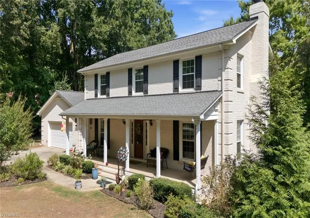 Photo 3 of Single family home for sale at 4604 Emmacyn Dr, Summerfield, NC 27358 | MLS# 1231242 | Listing updated on 2026-08-23