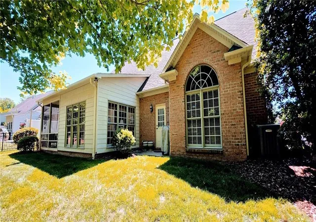 Photo 3 of Single family home for sale at 4106 Pennfield Wy, High Point, NC 27262 | MLS# 1233295 | Listing updated on 2026-09-16
