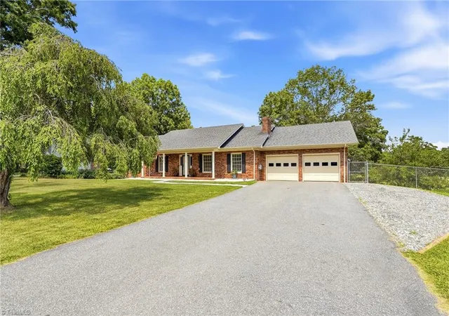 Photo 3 of Single family home for sale at 1692 Pads Rd, North Wilkesboro, NC 28659 | MLS# 1224059 | Listing updated on 2026-09-01