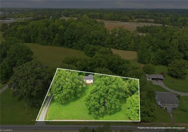 Photo 4 of Single family home for sale at 2138 Nc Hwy 62, Burlington, NC 27217 | MLS# 1230843 | Listing updated on 2026-09-11
