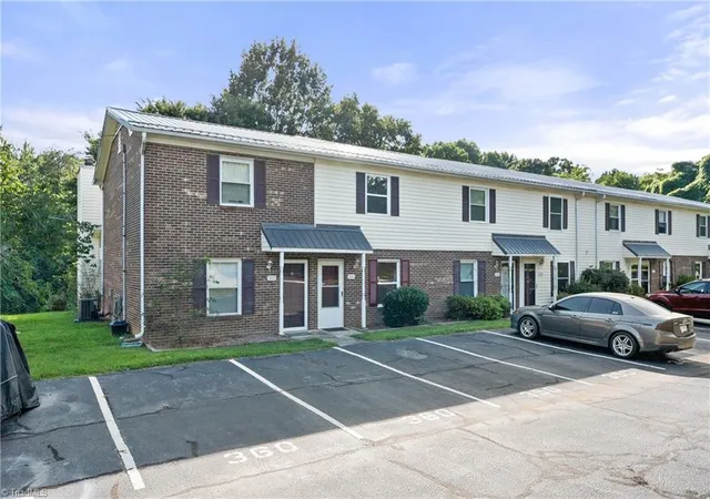 2nd image of 360 Cedarbrook Ct, Lewisville, NC 27023 | MLS# 1231104